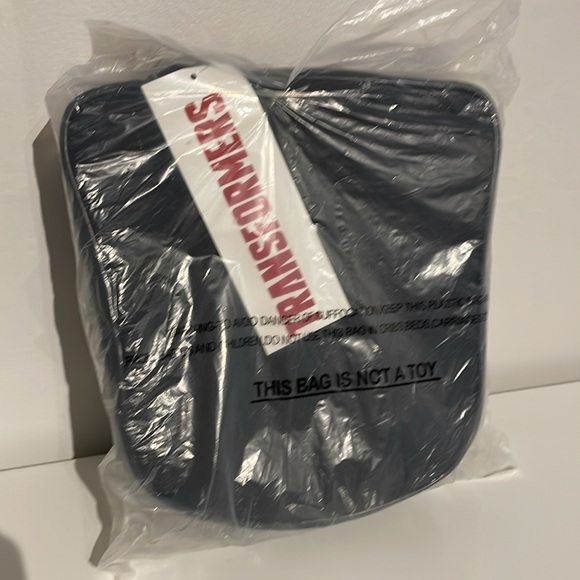 Brand New Transformers & Valvoline Collectible Zippered Lunch Bag - Picture 5 of 10